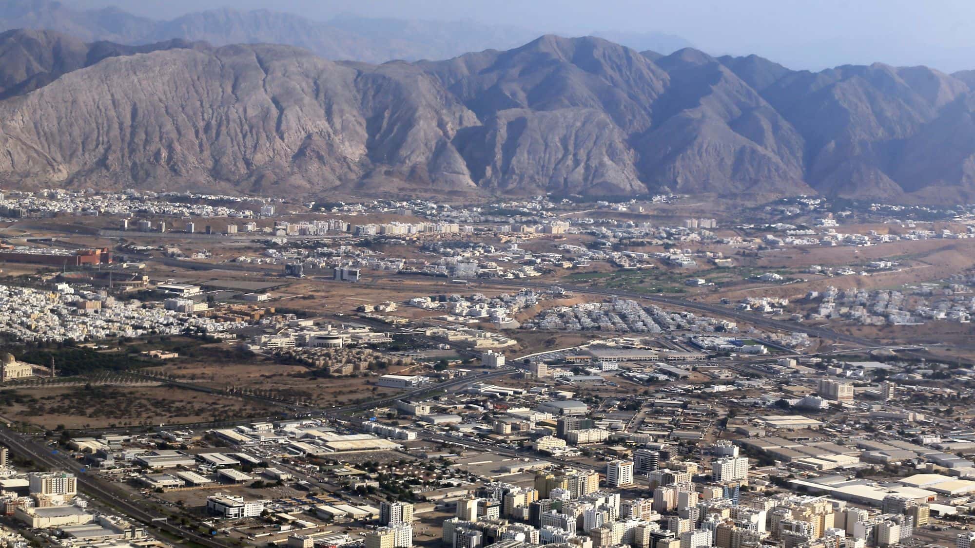 Muscat city for a Gulf guide to secure company-data AI connections