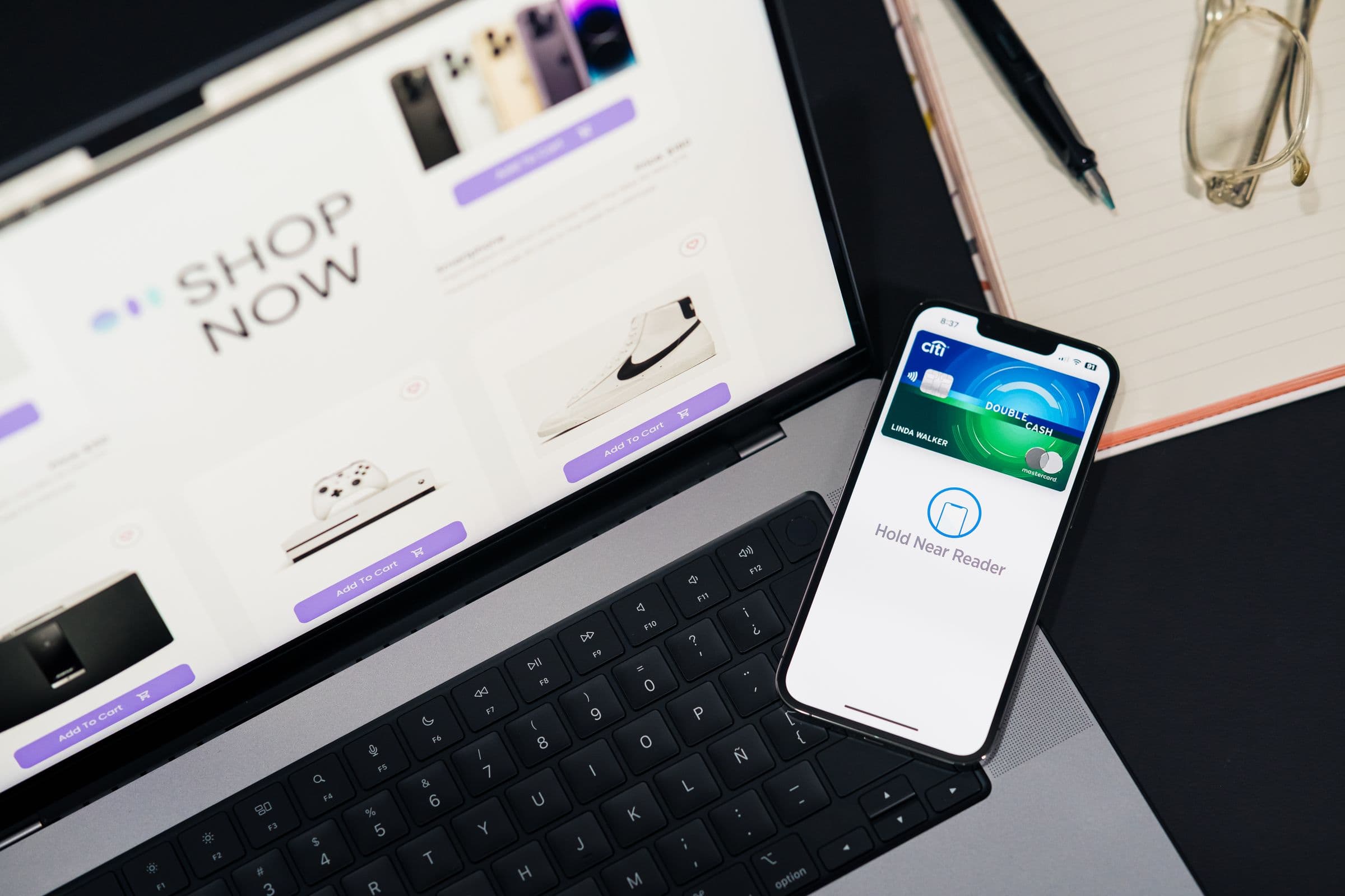 Comparing payment gateways for a store on laptop and mobile