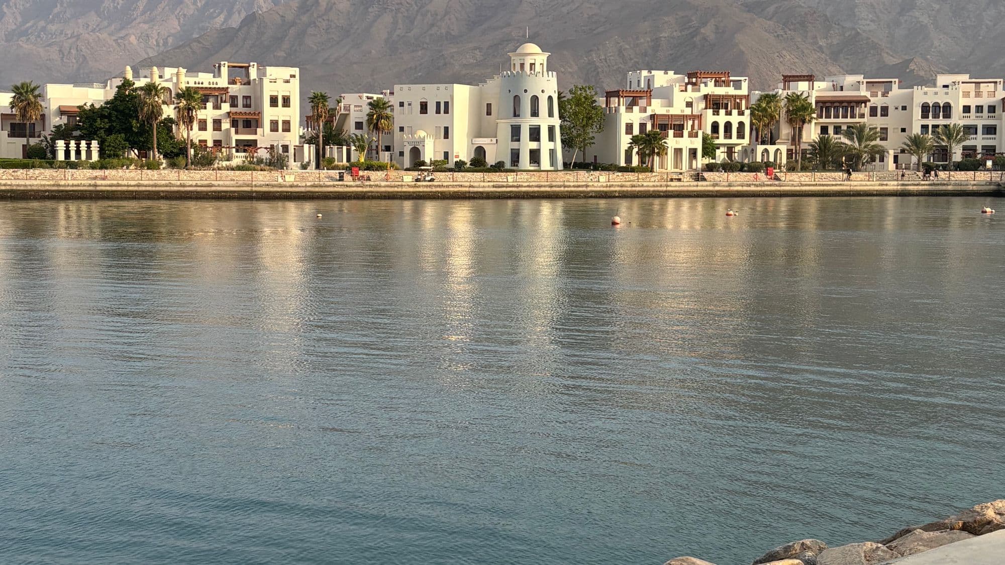Muscat waterfront for an Oman restaurant direct-ordering guide