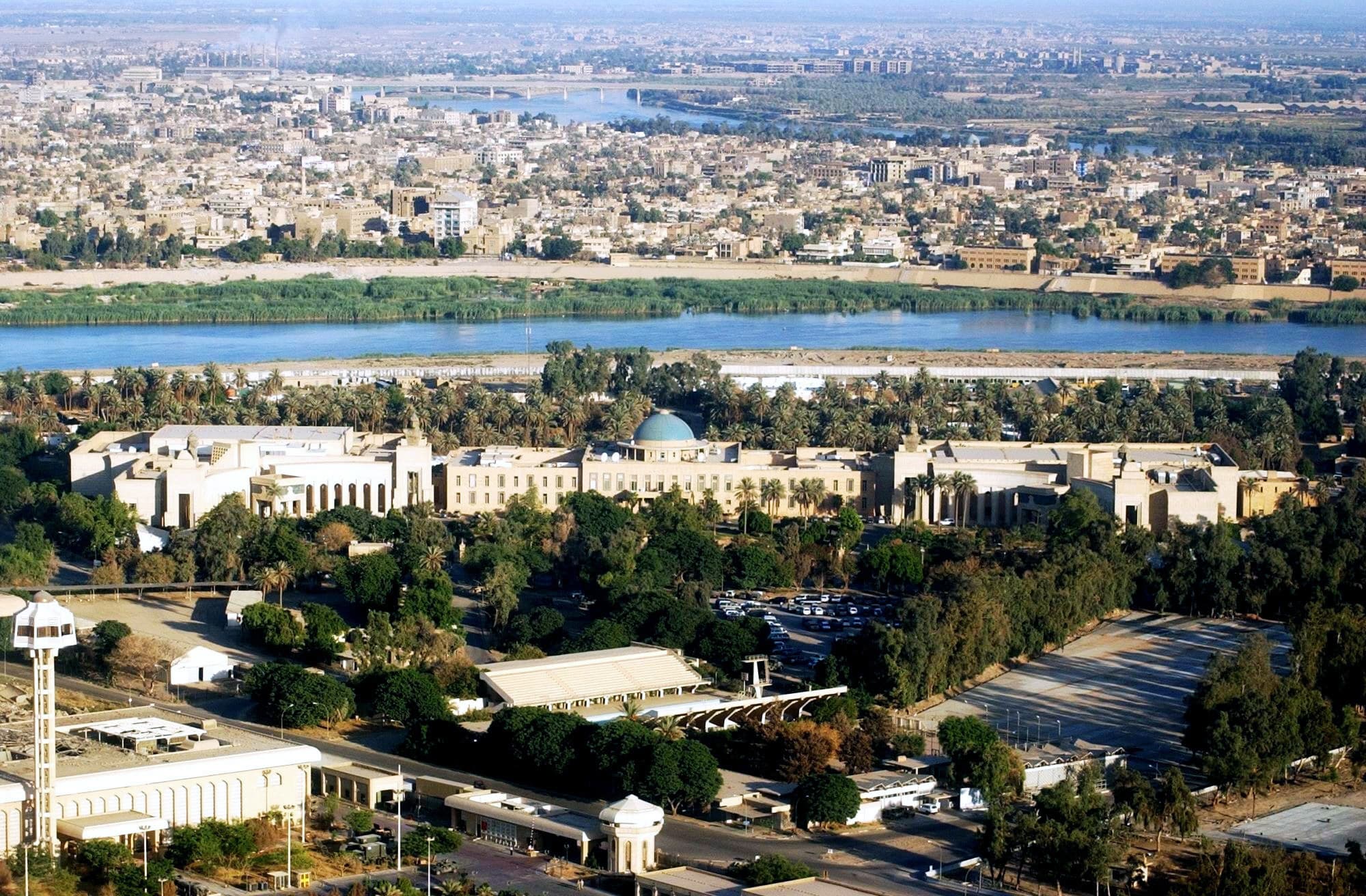 مشهد حضري من بغداد في العراق